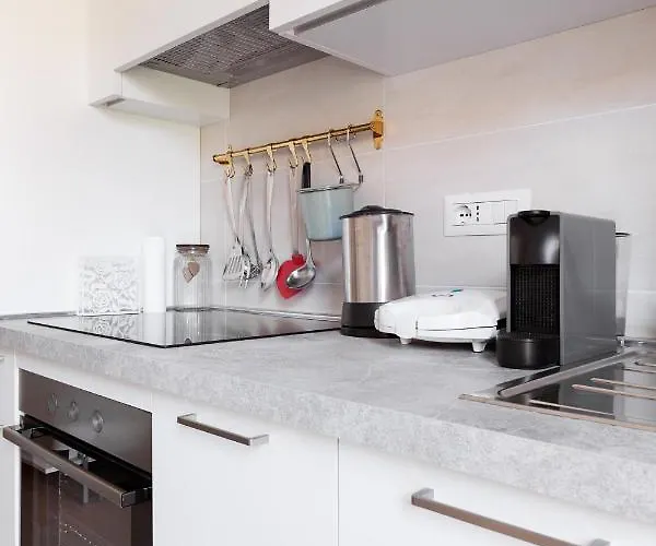 Apartment Elegant Flat In Milan, Wi-fi E Netflix! *
