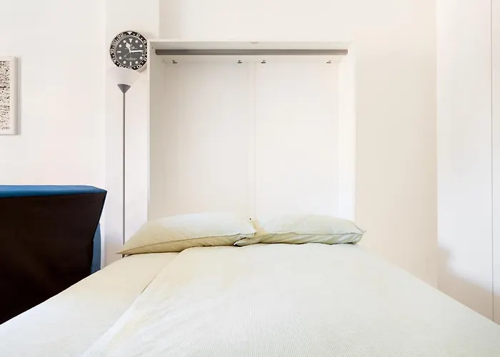 Elegant Flat In Milan, Wi-fi E Netflix! Apartment *