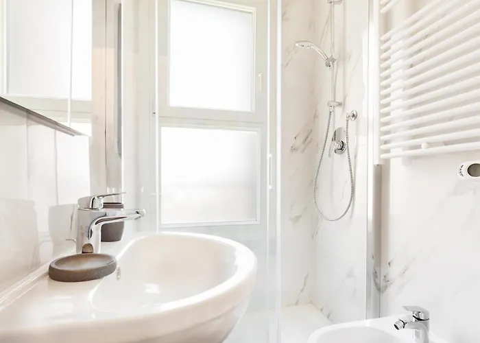 Elegant Flat In Milan, Wi-fi E Netflix!