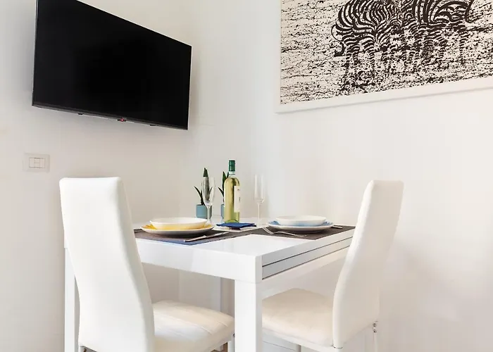 Apartment Elegant Flat In Milan, Wi-fi E Netflix!